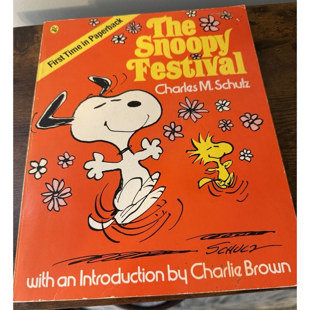 The Snoopy Festival Charles Schulz 1980 Owl Book Peanuts Comic Paperback‎